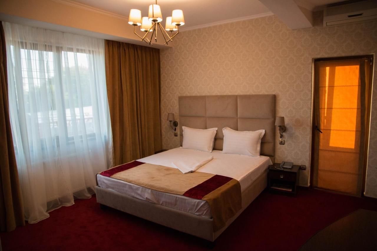 Отель Hotel Ioana Констанца-8