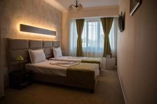 Отель Hotel Ioana Констанца Двухместный номер с 2 отдельными кроватями-1